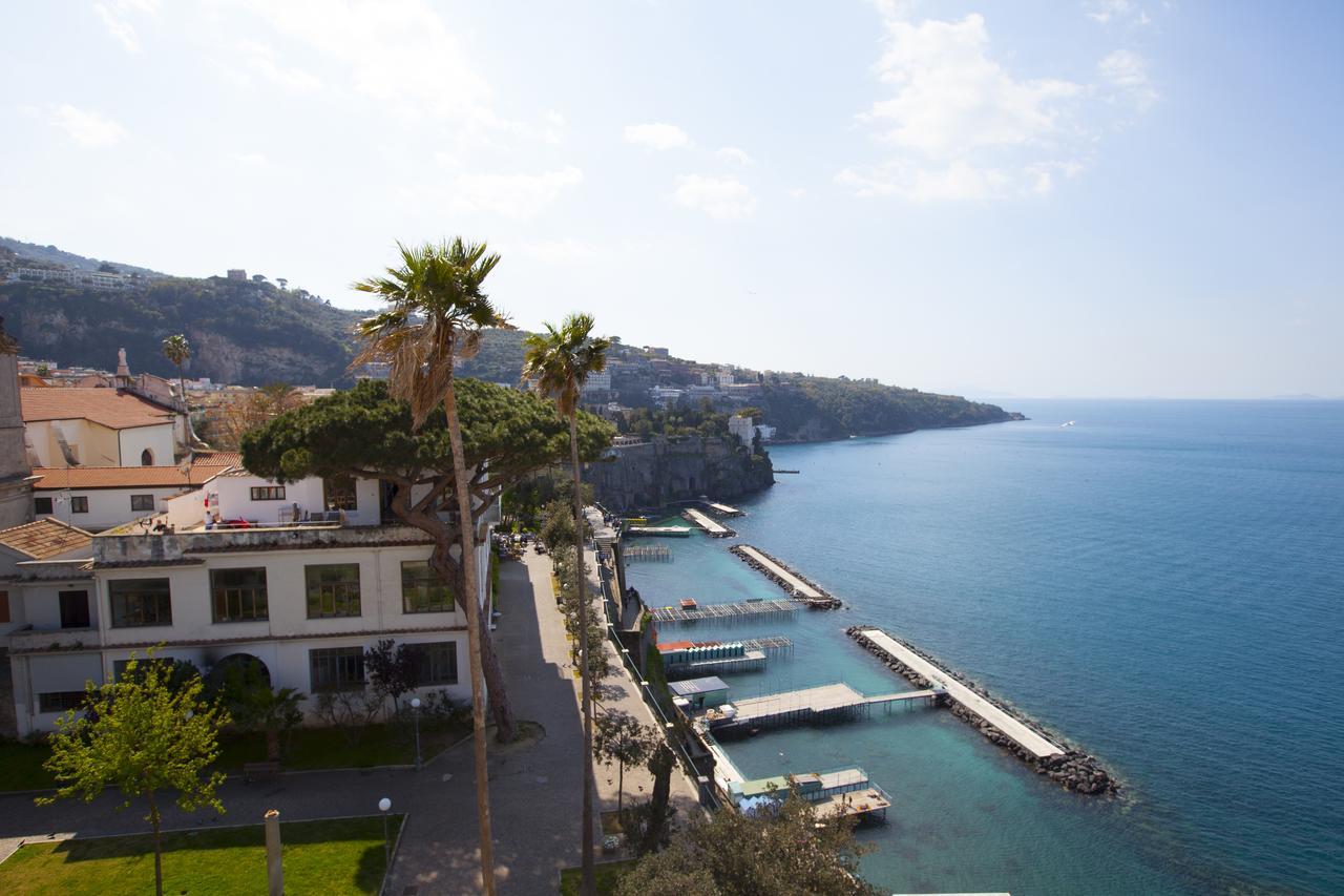 La Terrazza 38 Bed & Breakfast Sorrento Exterior photo